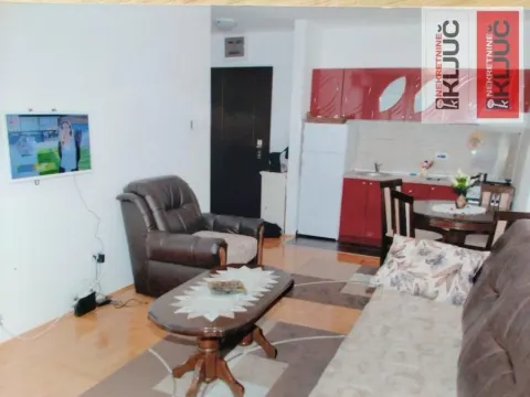 Izdavanje, jednosoban stan, 38m², Bulevar Oslobodjenja, Novi Sad Sve Podlokacije - image 3