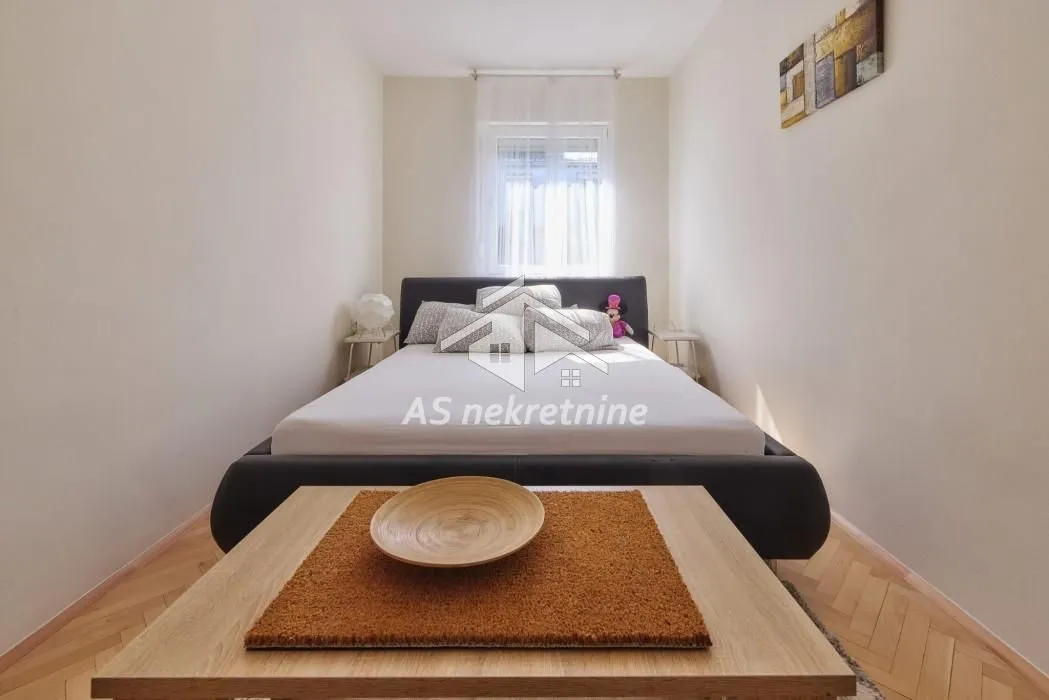 Rent, two bedroom apartment, 55m², Palata Pravde, Beograd