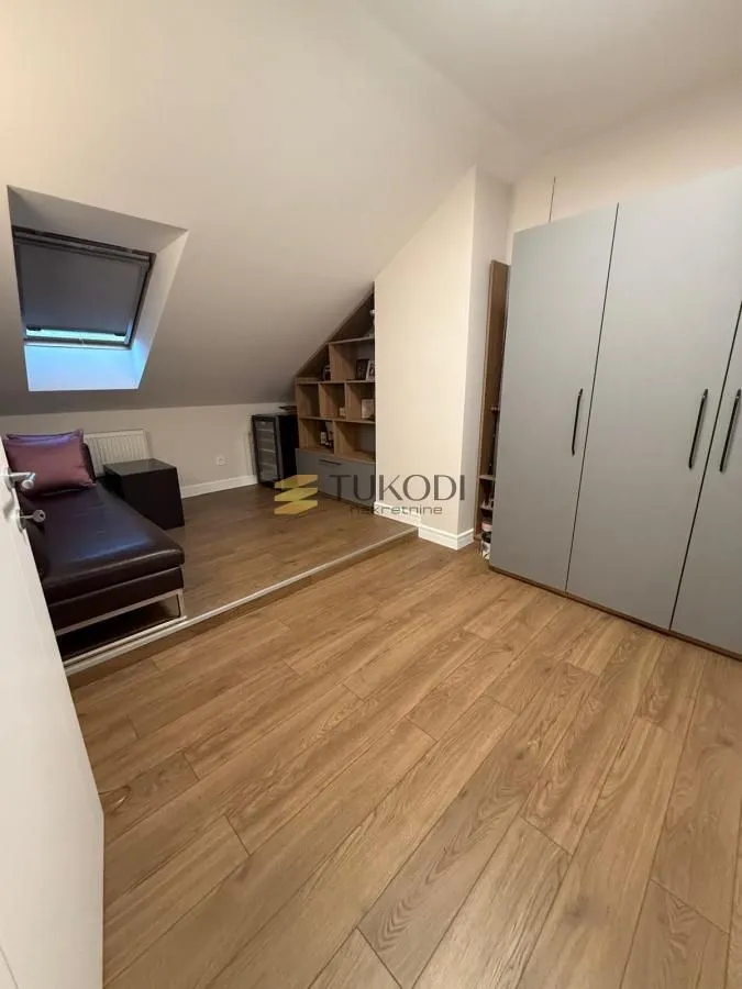 Prodaja, stan, 146m², Rotkvarija, Novi Sad Sve Podlokacije