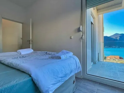 Prodaja, jednosoban stan, 46m², Dobrota, Kotor - image 13