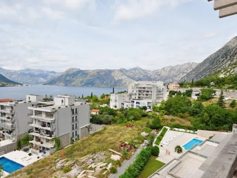 Prodaja, jednosoban stan, 52m², Dobrota, Kotor - image 2