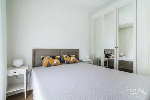 Prodaja, jednosoban stan, 71m², Luštica Bay, Tivat - image 9