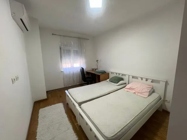 Rent, two bedroom apartment, 74m², City Kvart, Podgorica