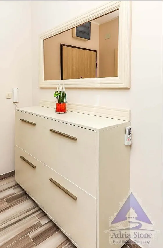Sale, two bedroom apartment, 84m², Bečići, Budva