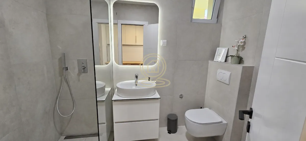 Izdavanje, jednosoban stan, 40m², Podbara, Novi Sad Sve Podlokacije
