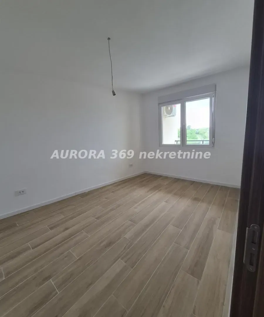 Prodaja, dvosoban stan, 53m², Irig, Srbija
