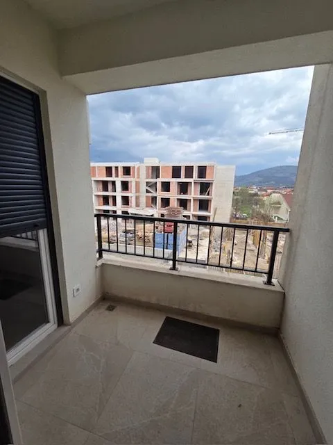 Izdavanje, dvosoban stan, 72m², Zagorič, Podgorica