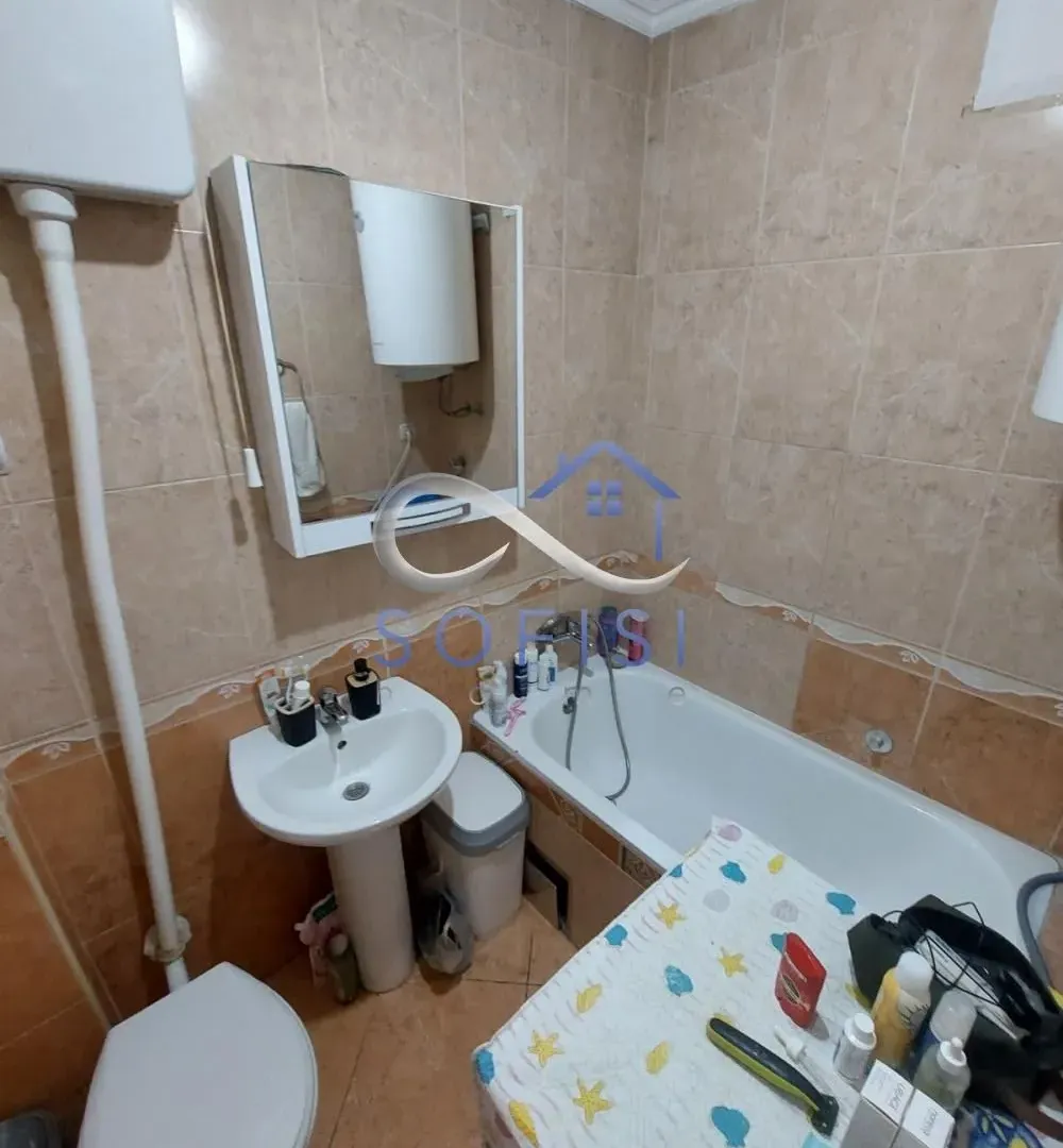 Prodaja, dvosoban stan, 43m², Centar, Novi Sad