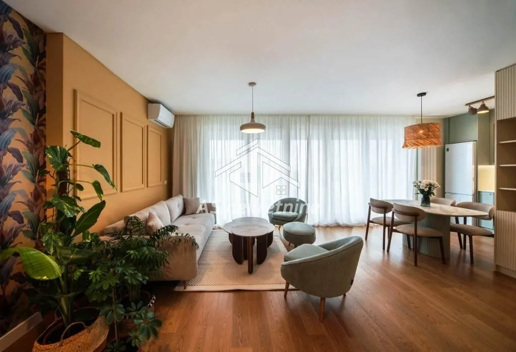 Izdavanje, trosoban stan, 100m², Vračar Sve Podlokacije, Beograd