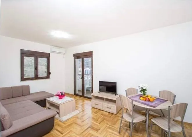 Prodaja, jednosoban stan, 47m², Bečići, Budva