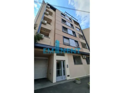 Izdavanje, dvosoban stan, 40m², Čubura, Beograd - image 14