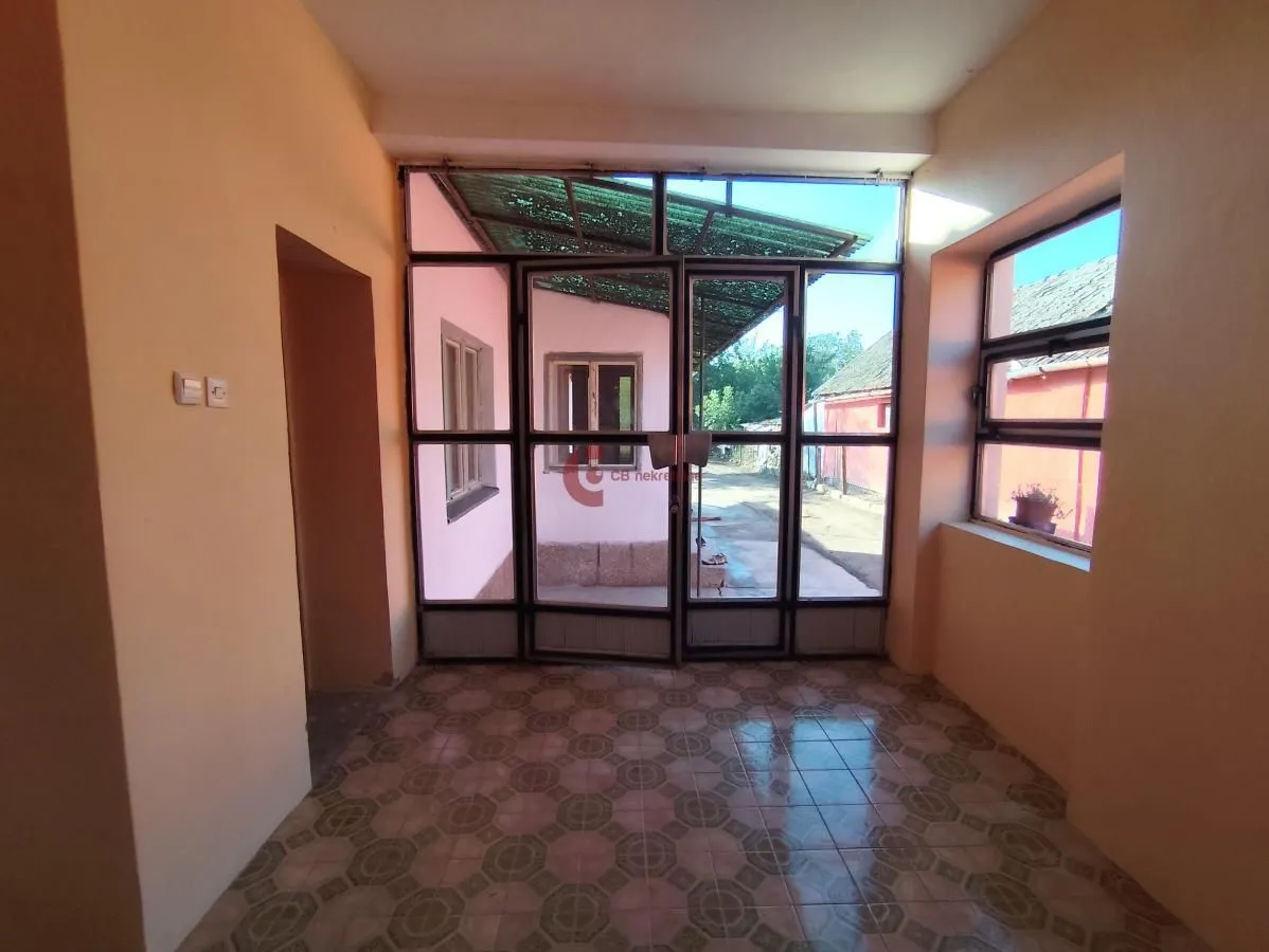 Prodaja, kuća, 122m², Novo Selo, Subotica