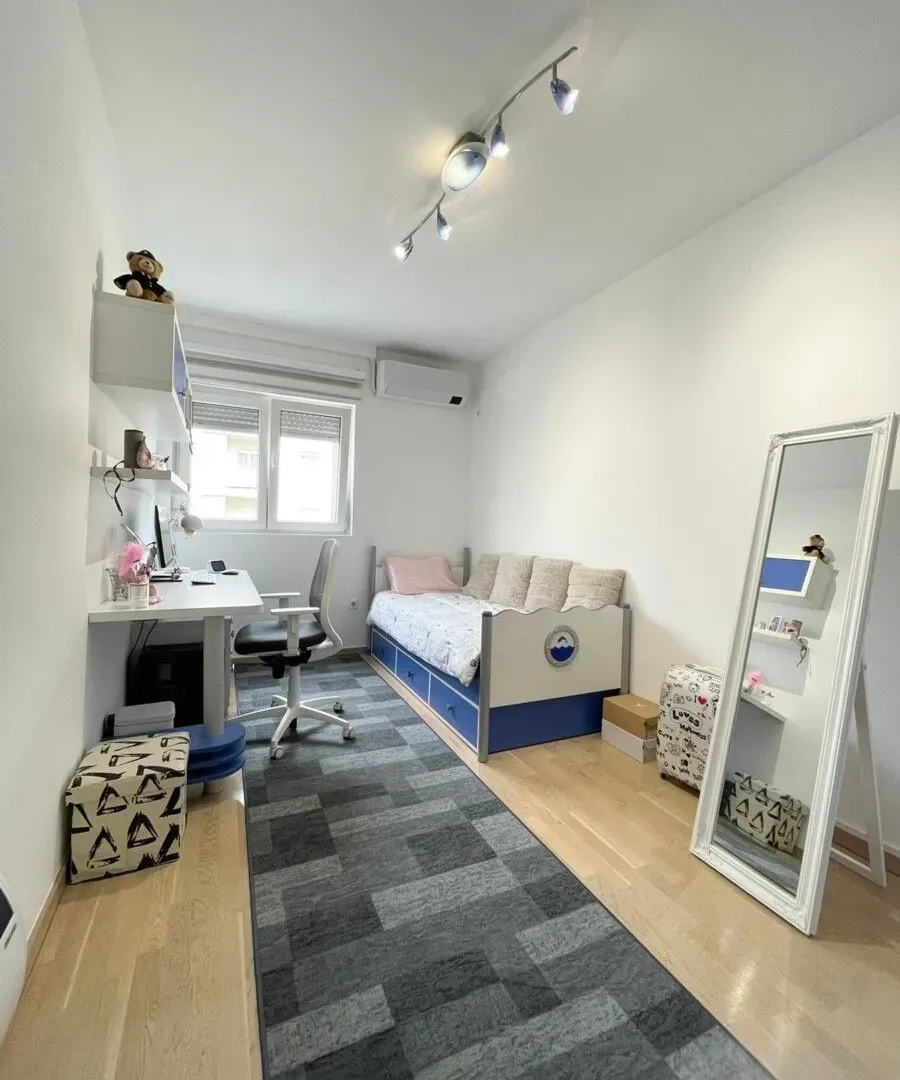 Rent, three bedroom apartment, 72m², City Kvart, Podgorica