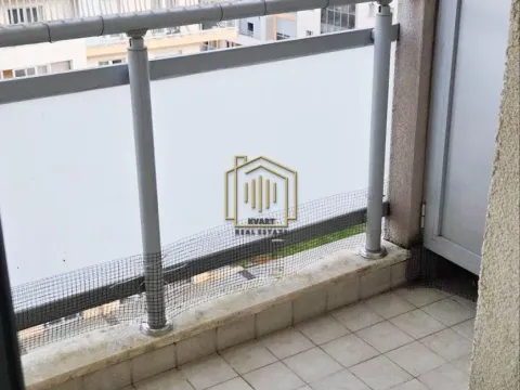 Izdavanje, jednosoban stan, 43m², City Kvart, Podgorica - image 11