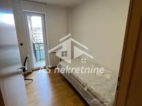 Izdavanje, četvorosoban stan, 100m², Sarajevska, Beograd - image 9