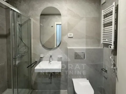 Izdavanje, jednosoban stan, 49m², Central Point, Podgorica - image 9