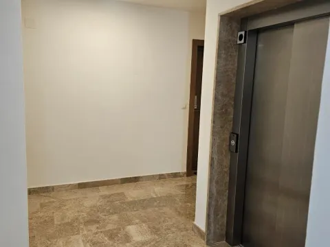 Rent, one bedroom apartment, 62m², Bečići, Budva - image 19