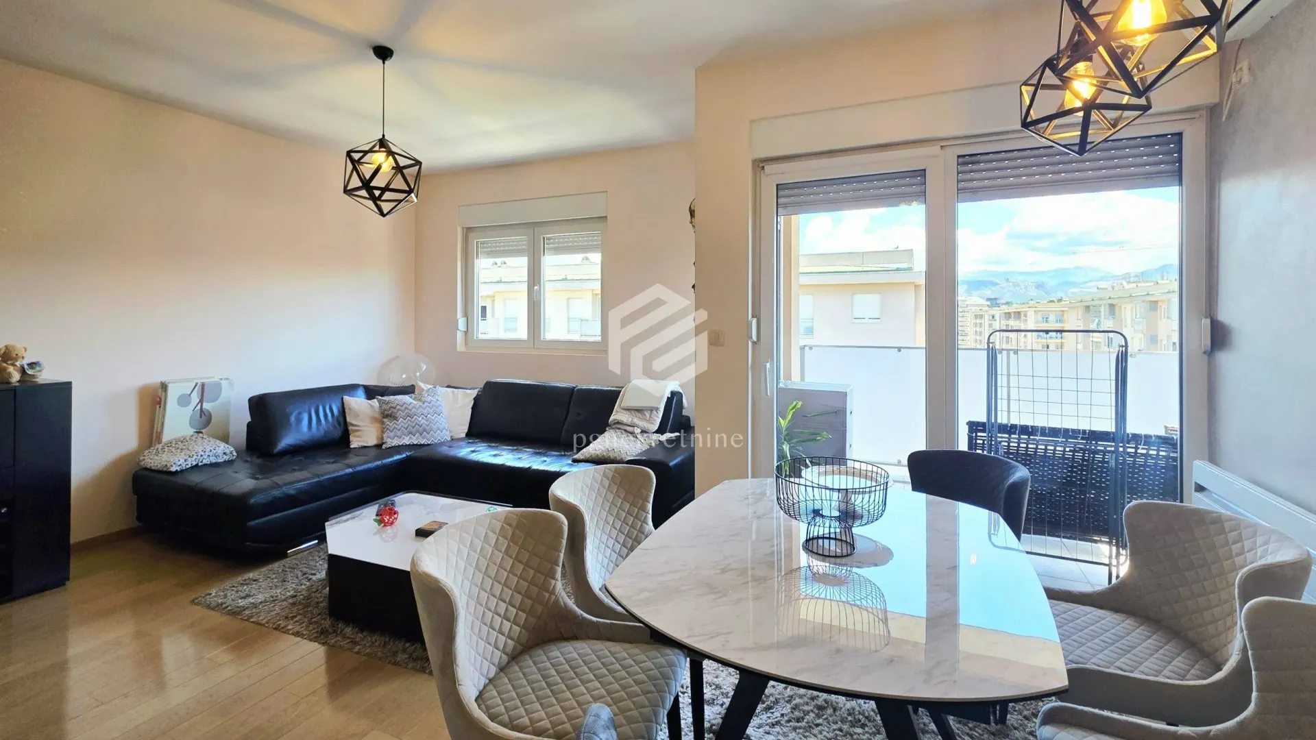Prodaja, jednosoban stan, 53m², City Kvart, Podgorica