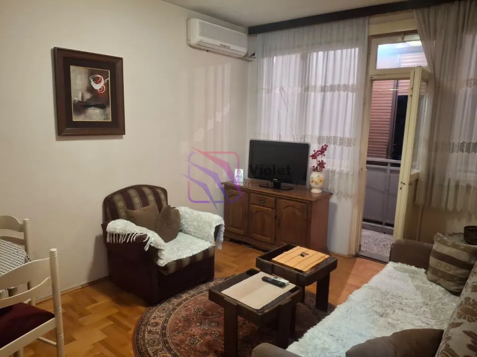 Izdavanje, jednosoban stan, 40m², Preko Morače, Podgorica