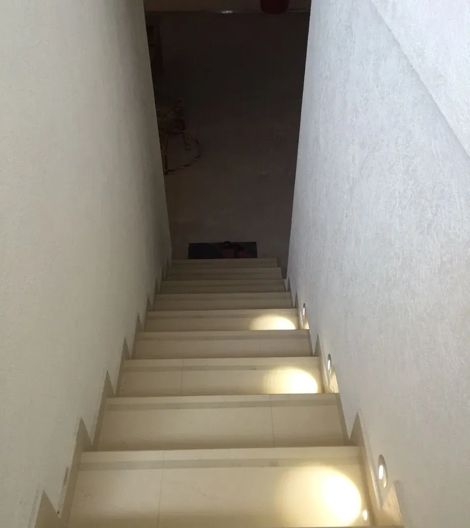 Izdavanje, kuća, 320m², Gornja Gorica, Podgorica
