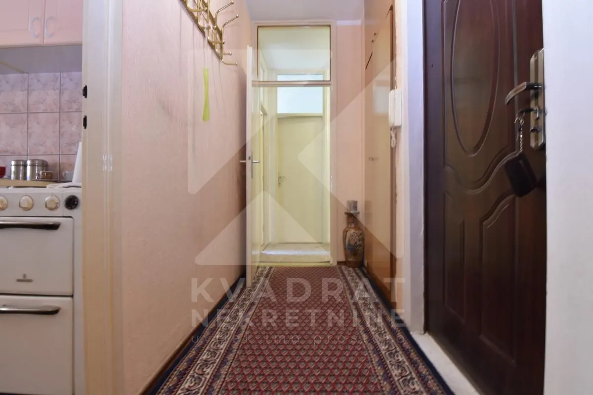Prodaja, trosoban stan, 81m², Autobuska stanica, Podgorica