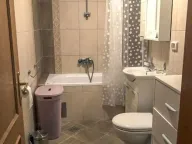 Rent, three bedroom apartment, 191m², Tivat, Crna Gora - image 10