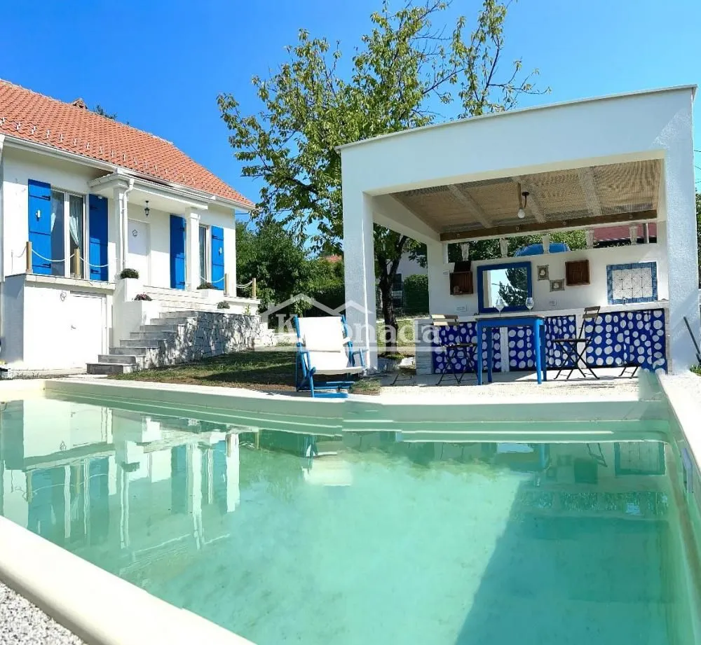 Prodaja, kuća, 171m², Babe, Sopot