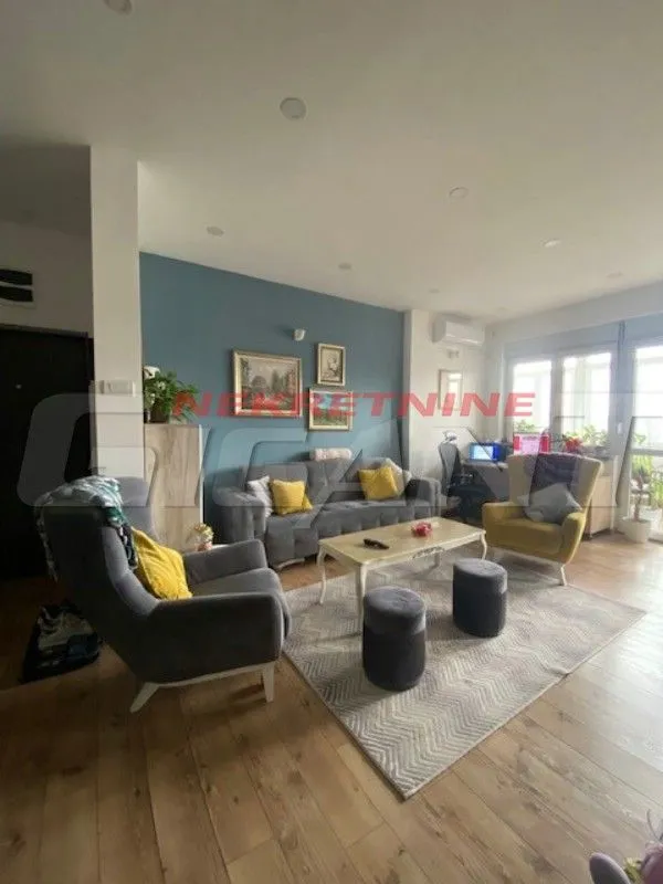 Sale, four bedroom apartment, 110m², Savski Venac, Beograd