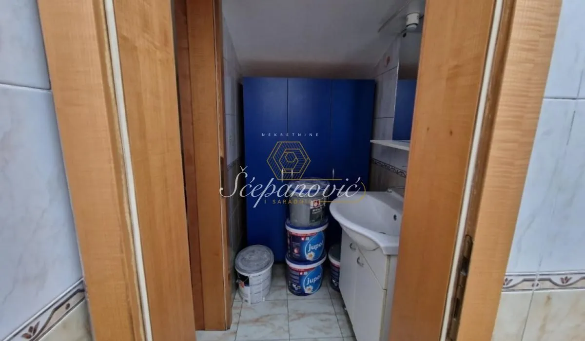 Rent, office space, 92m², Centar, Novi Sad