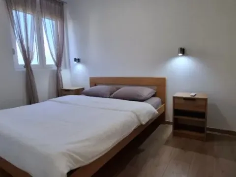 Izdavanje, trosoban stan, 100m², Zagorič, Podgorica - image 11