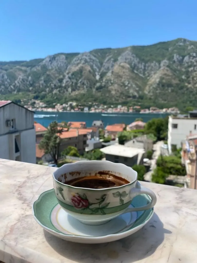 Rent, two bedroom apartment, 108m², Dobrota, Kotor