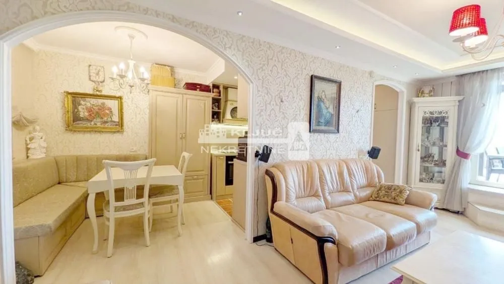 Sale, three bedroom apartment, 82m², Novi Beograd Blok 64, Novi Beograd Sve Podlokacije