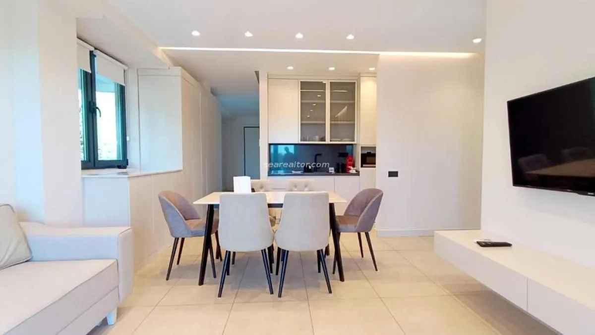 Sale, two bedroom apartment, 116m², Bečići, Budva