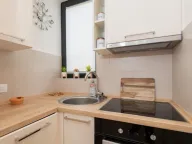 Rent, one bedroom apartment, 43m², Kalimanj, Tivat - image 5