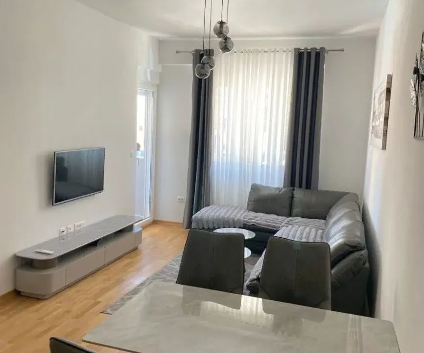 Izdavanje, jednosoban stan, 45m², Zabjelo, Podgorica