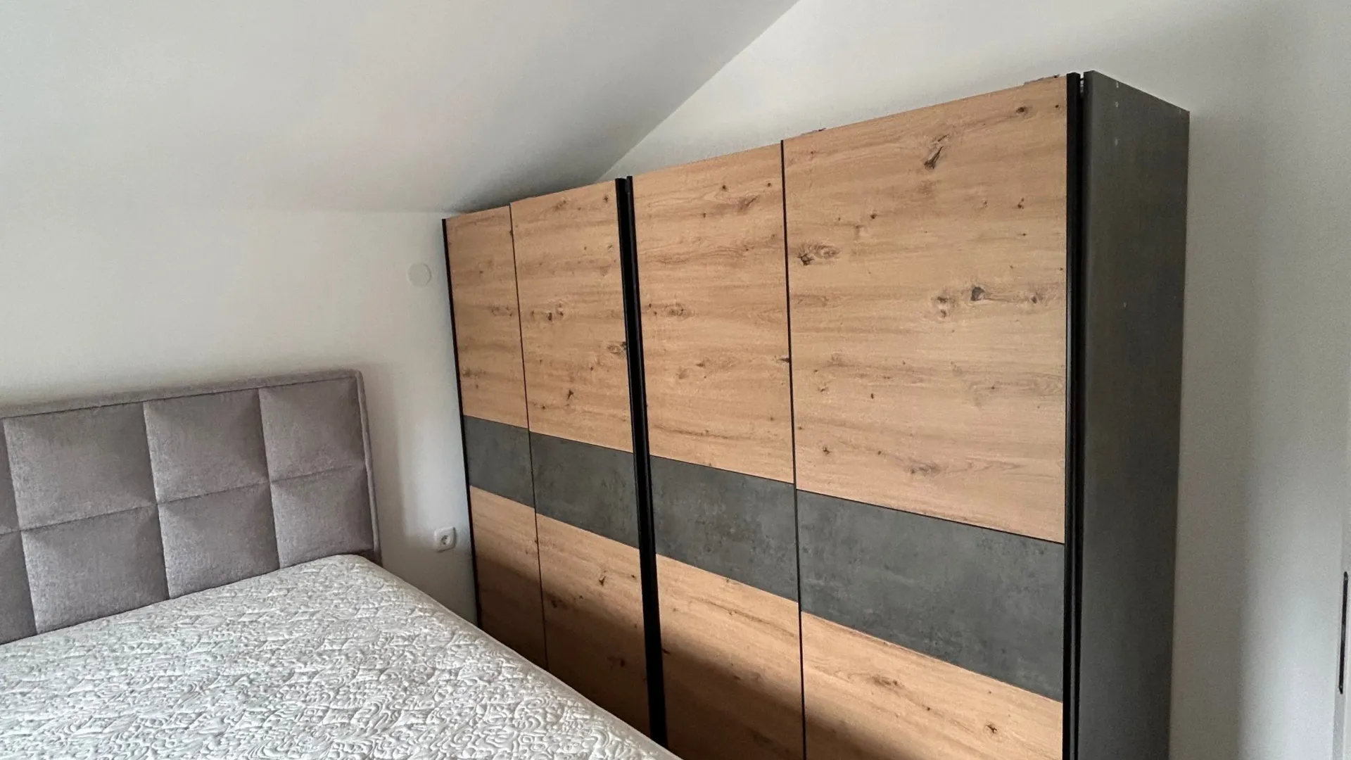 Izdavanje, dvosoban stan, 80m², Murtovina, Podgorica