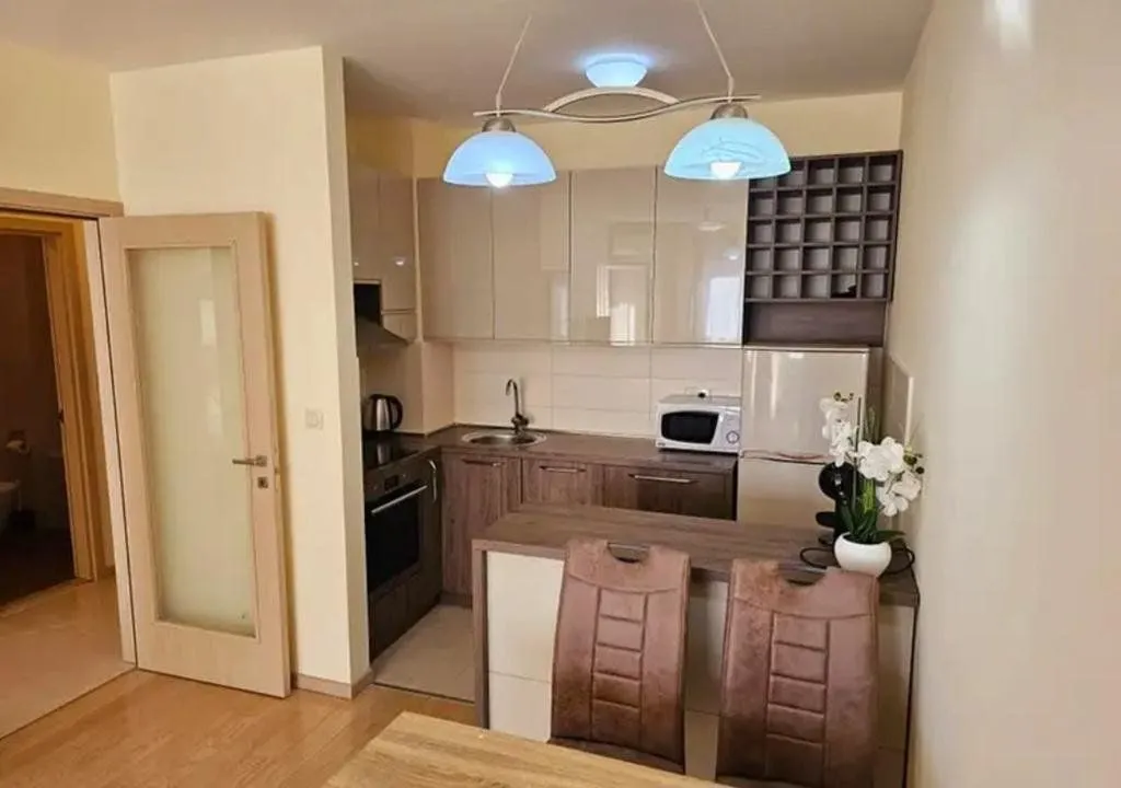 Izdavanje, jednosoban stan, 50m², City Kvart, Podgorica