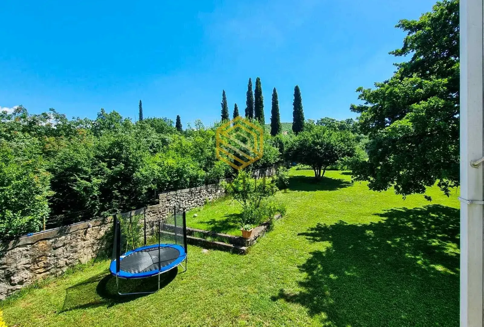 Rent, house, 270m², Mareza, Podgorica