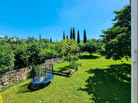 Rent, house, 270m², Mareza, Podgorica - image 11
