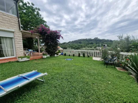 Sale, two bedroom apartment, 56m², Petrovac, Budva - image 3