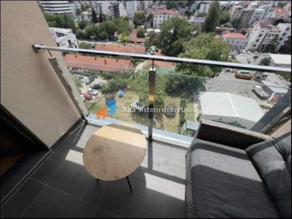 Rent, three bedroom apartment, 85m², Crveni Krst, Beograd