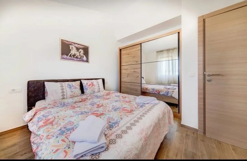 Rent, one bedroom apartment, 40m², Pobrežje, Podgorica
