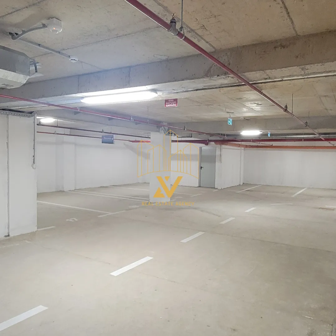 Sale, parking/garage, 12m², Zabjelo, Podgorica