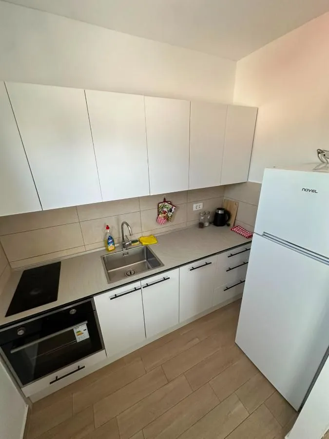Rent, one bedroom apartment, 52m², Stari Aerodrom, Podgorica