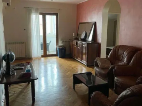 Sale, four bedroom apartment, 94m², Centar, Budva