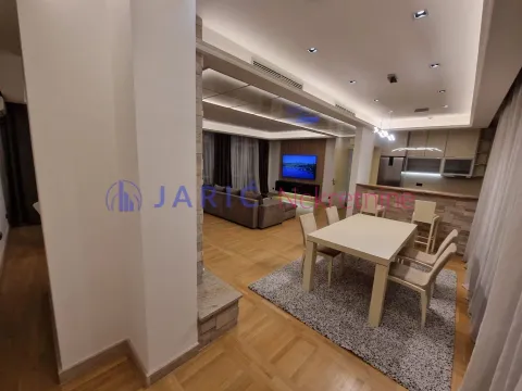 Izdavanje, četvorosoban stan, 148m², Dedinje Sve Podlokacije, Beograd - image 11
