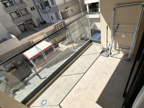 Rent, two bedroom apartment, 60m², Rozino, Budva - image 9