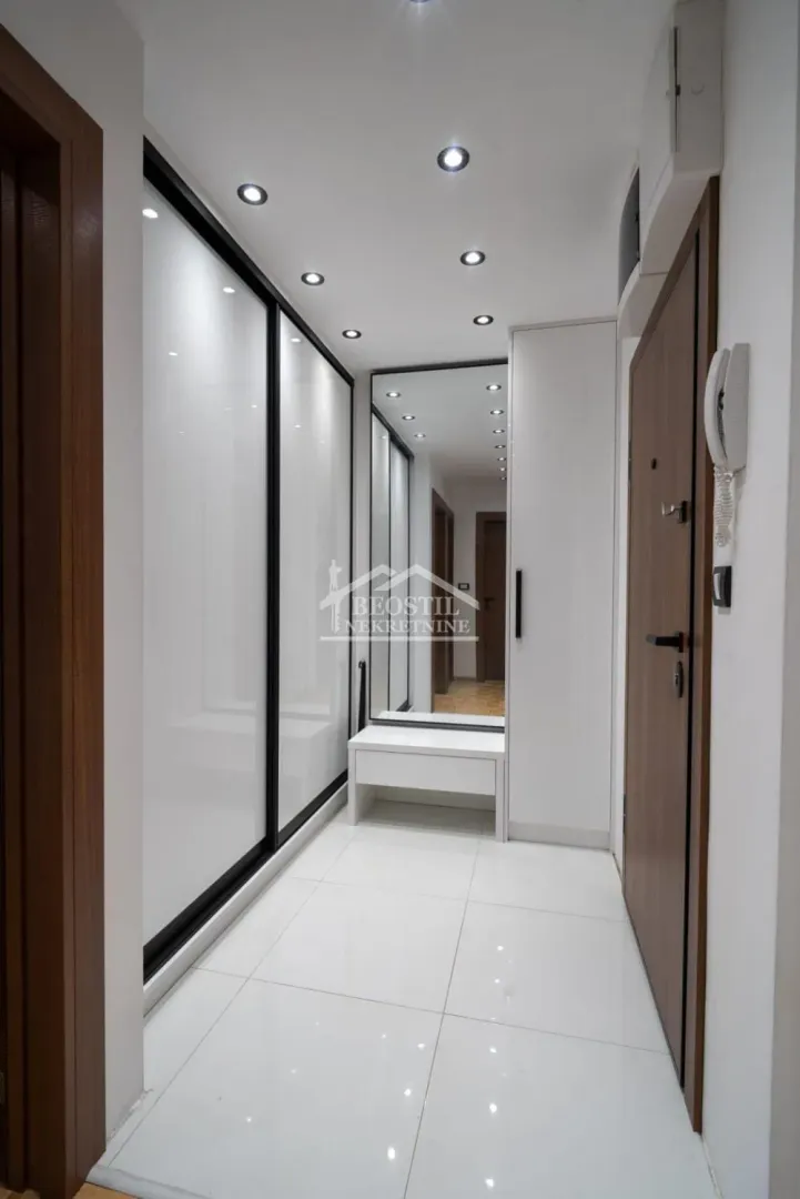 Prodaja, trosoban stan, 92m², Stari Košutnjak, Rakovica