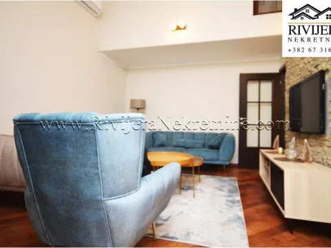 Prodaja, četvorosoban stan, 105m², Dobrota, Kotor - image 2