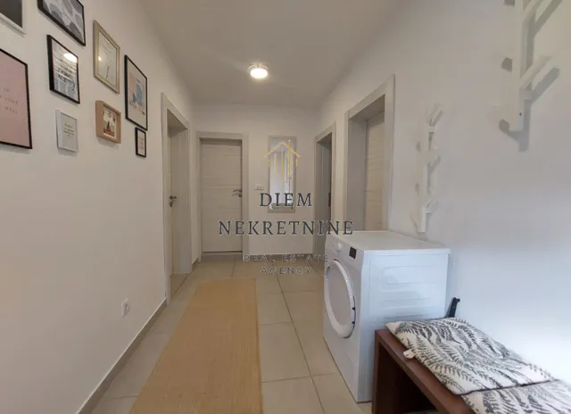Rent, two bedroom apartment, 70m², Dobrota, Kotor